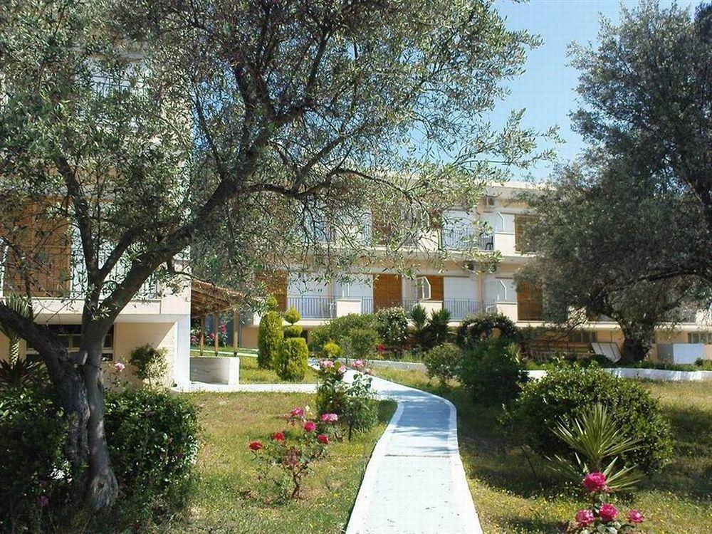 Petit Village Ξενοδοχείο Ερέτρια
