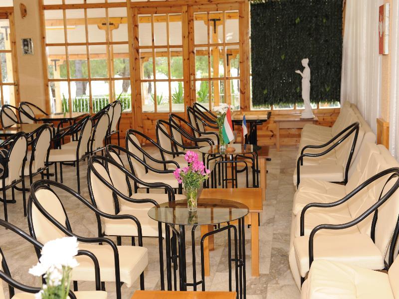 Hotel Petit Village 2*